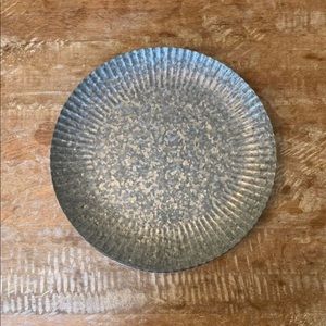 Pier 1 Galvanized Steel Plate Chargers